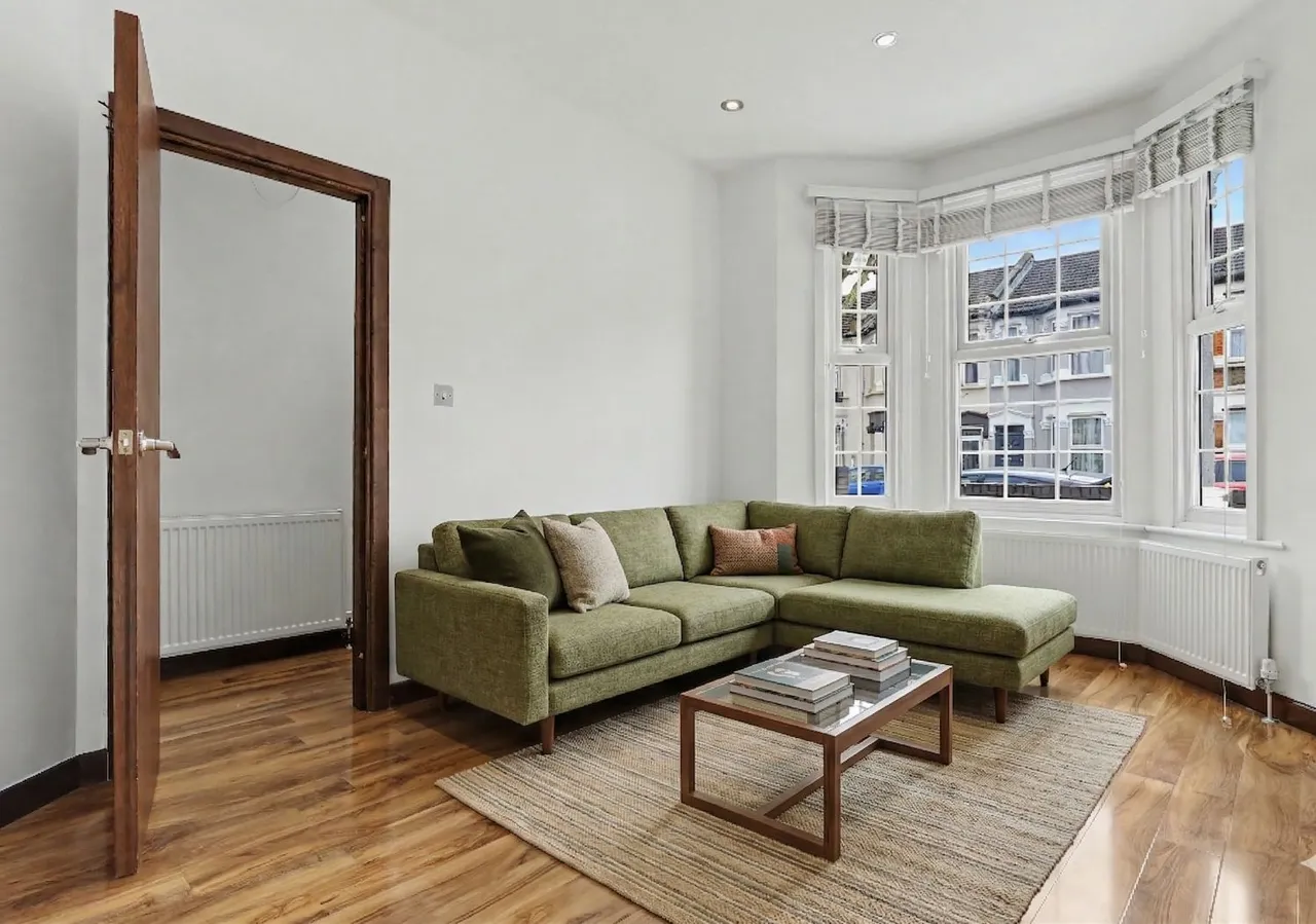 5 bed house for sale, Salisbury Road, Manor Park, E12