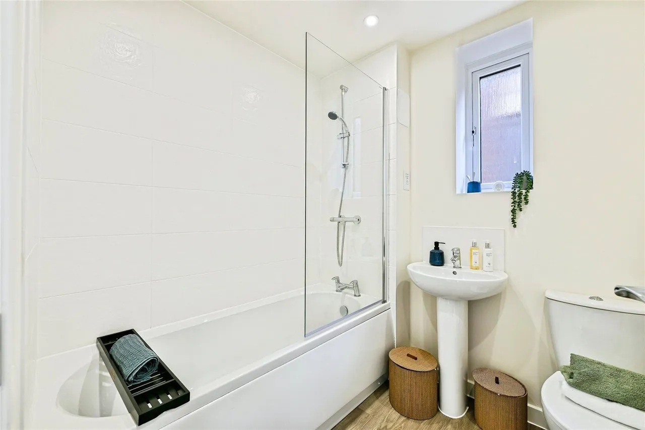 Trentside, Beeston, NG90, photo 8