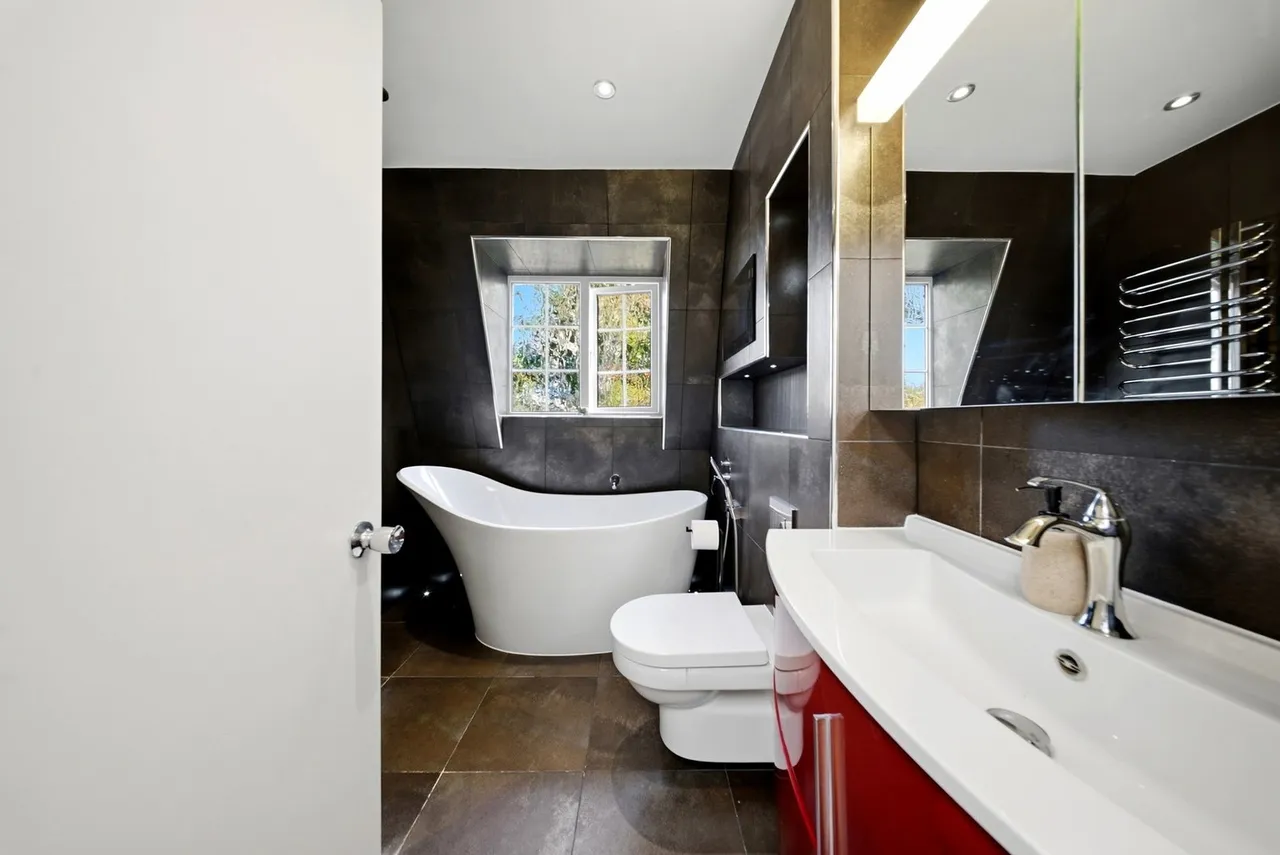 Herga Court, Harrow, HA1, photo 10