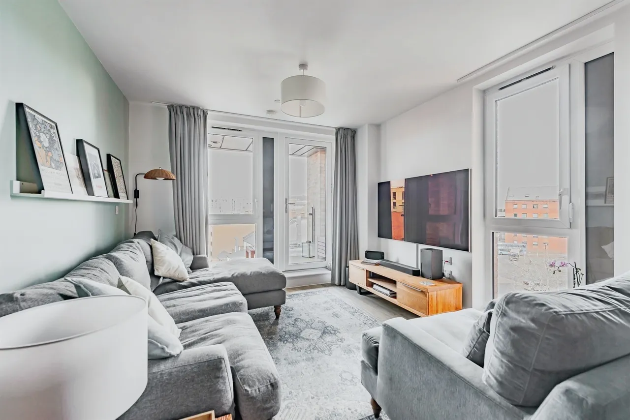 Marketfield Way, Redhill, RH1, photo 6