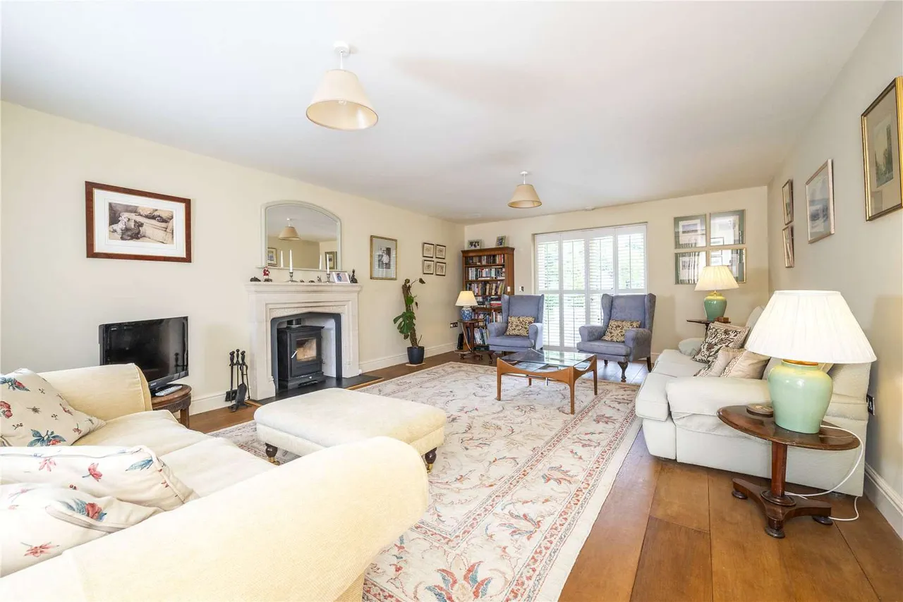 Alchester Road, Chesterton, Bicester, Oxfordshire, OX26 1UN, photo 8