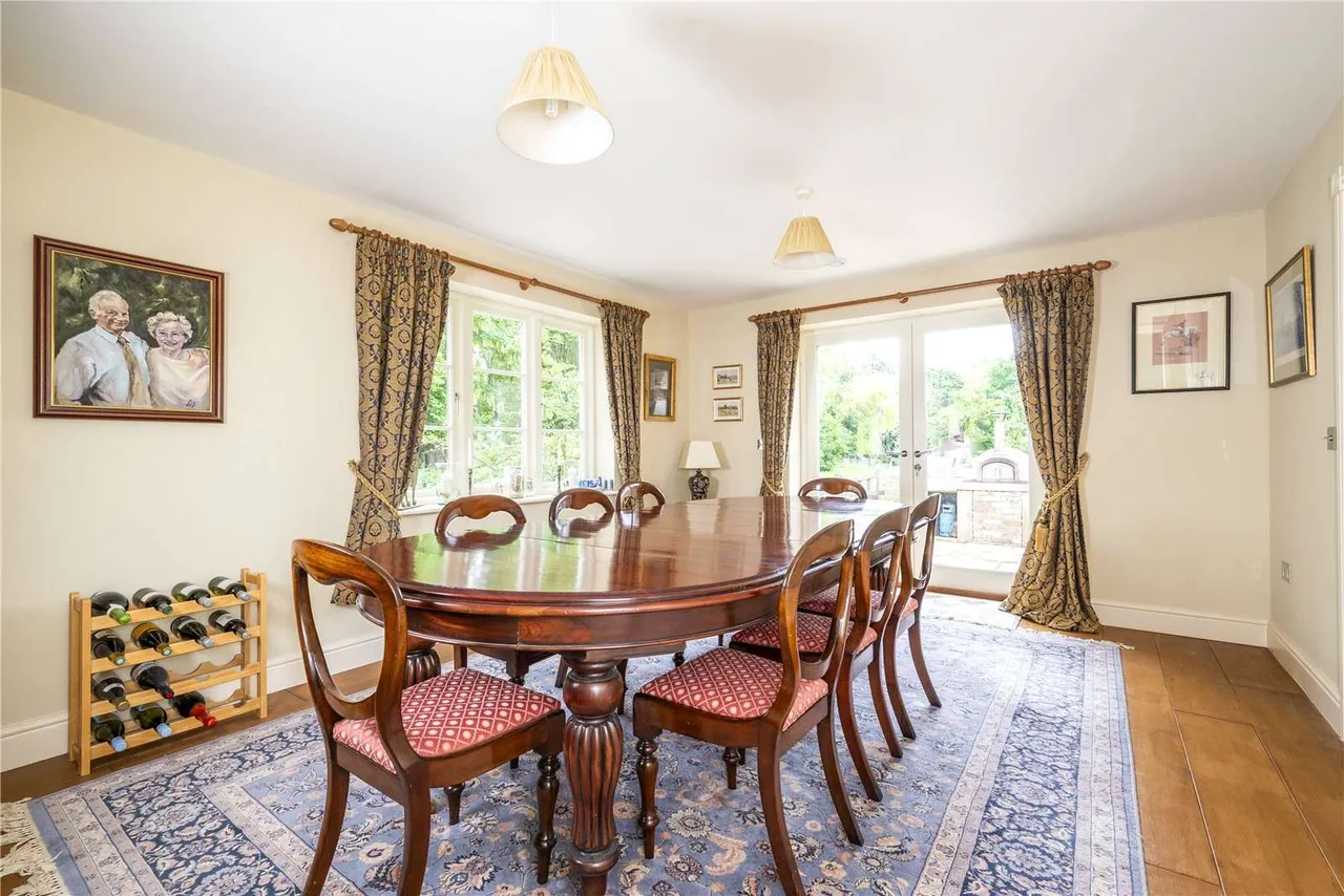 Alchester Road, Chesterton, Bicester, Oxfordshire, OX26 1UN, photo 6