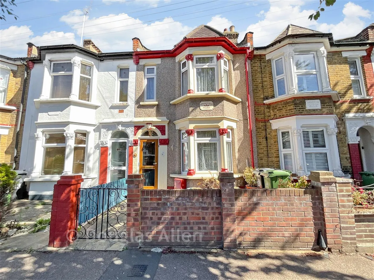 2 bed house for sale, Chelmsford Road, Walthamstow, E17