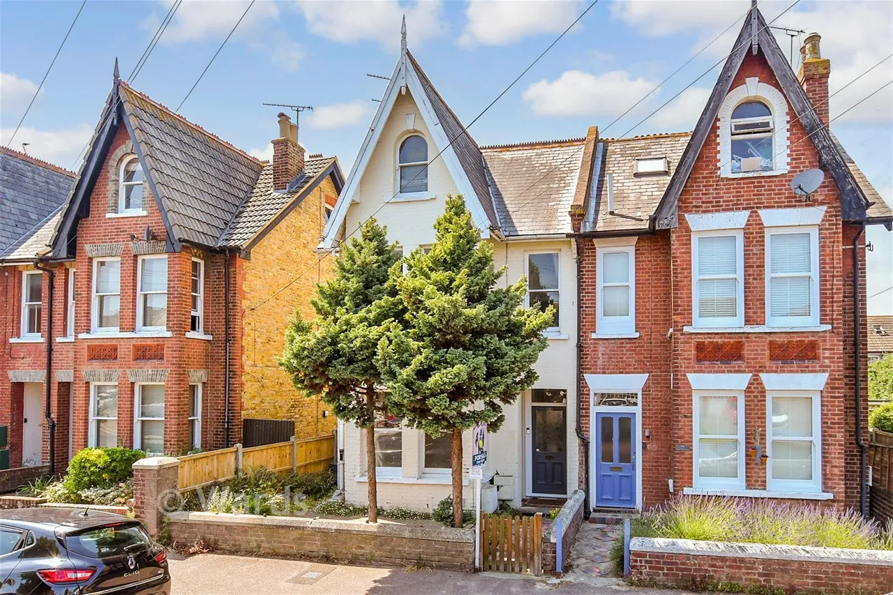 1 bed flat for sale, Cavendish Road, Herne Bay, CT6