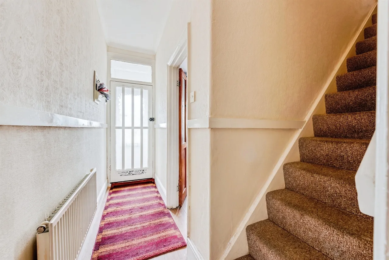 Crombey Street, Swindon, photo 4