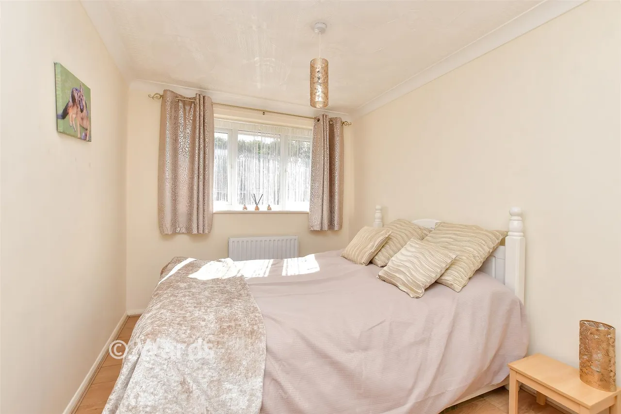 Moor Park Close, Rainham, ME8, photo 5