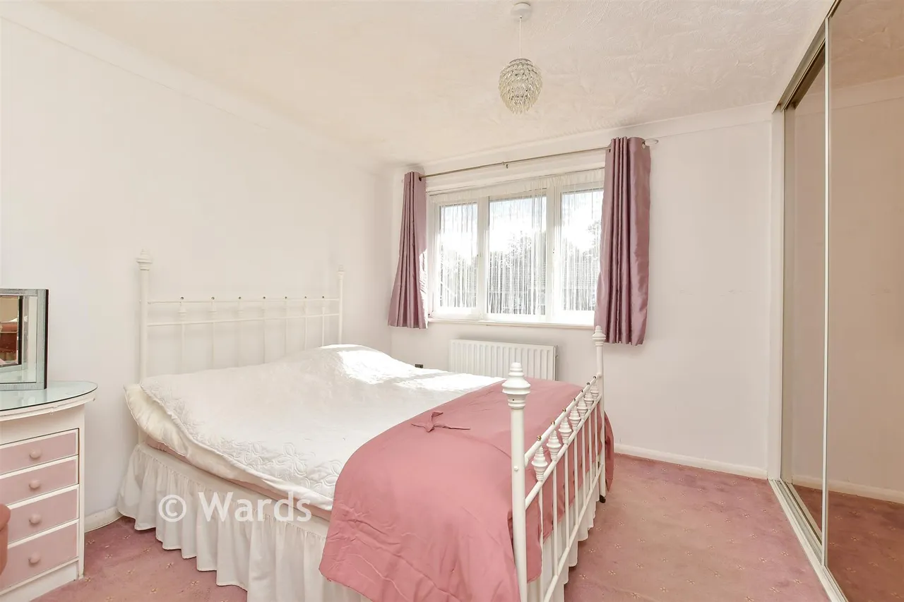 Moor Park Close, Rainham, ME8, photo 7
