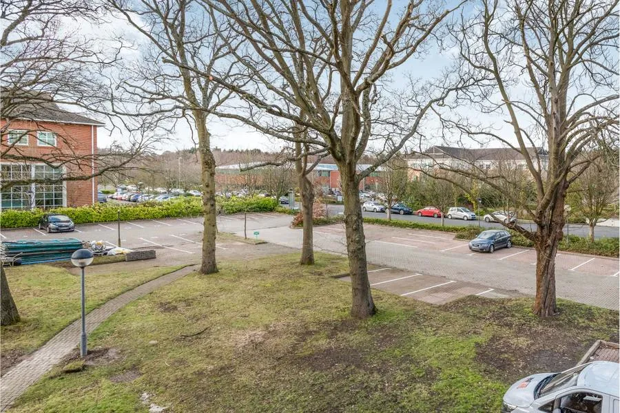 Harvest Crescent, Fleet, GU51, photo 8