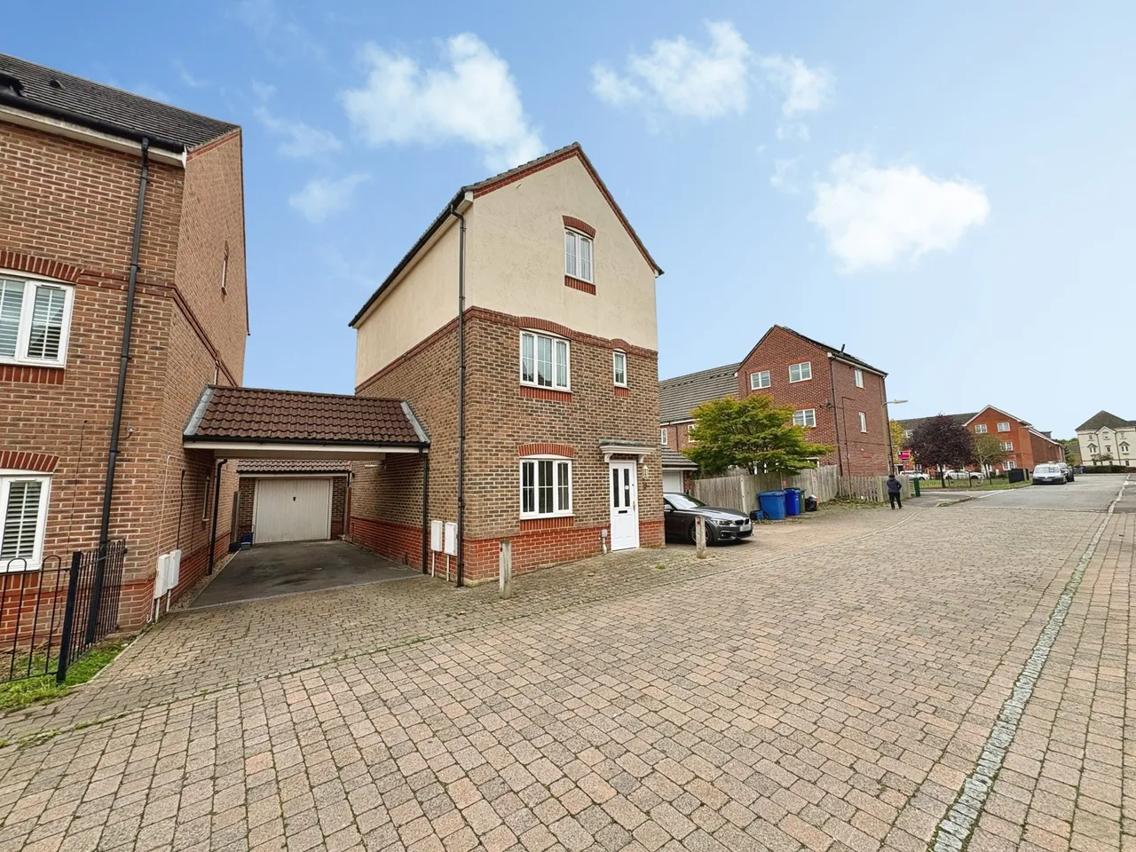 Fawn Drive, Aldershot, GU12, photo 25