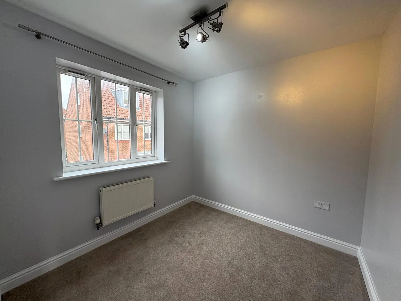 Fawn Drive, Aldershot, GU12, photo 21