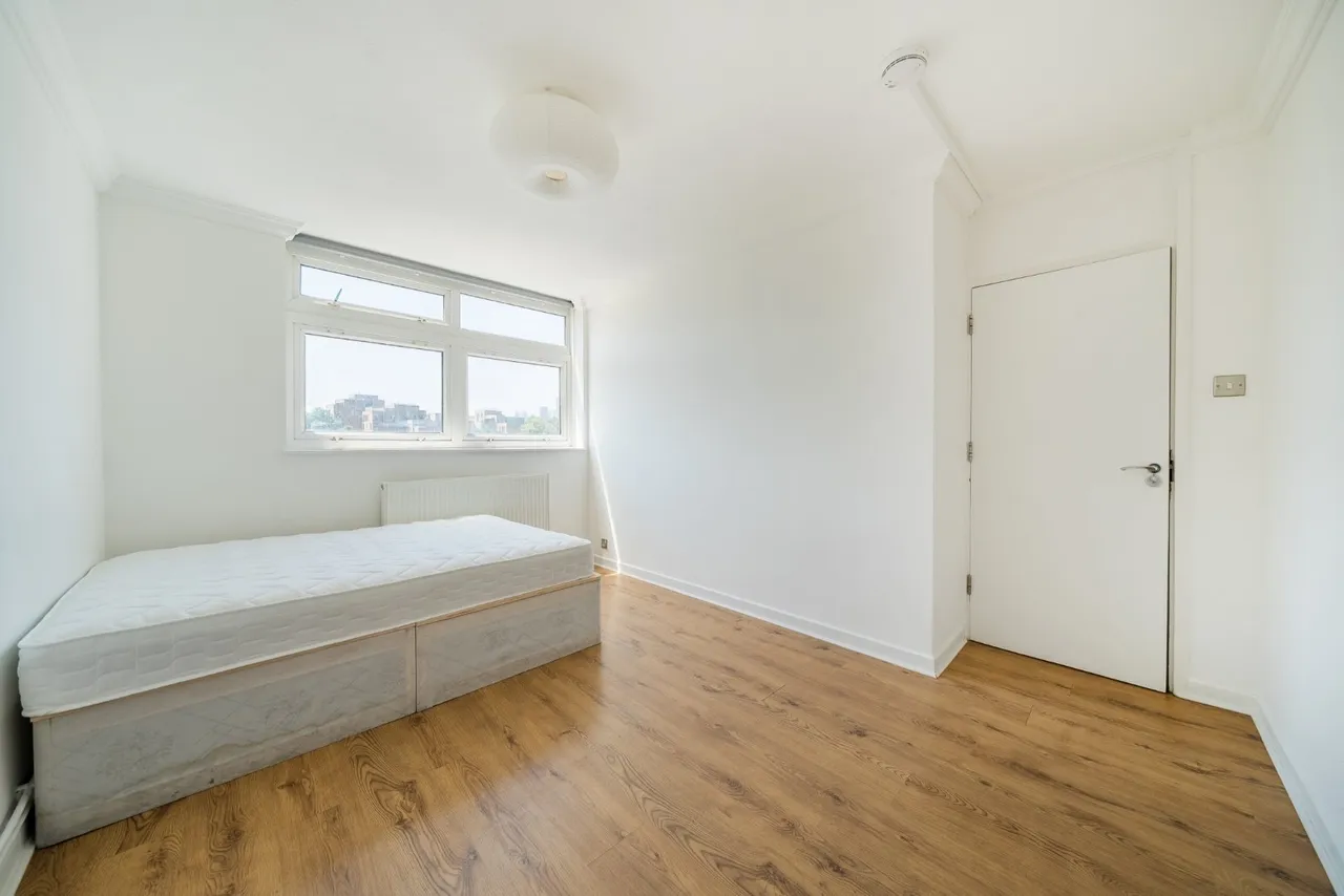 Lorrimore Square, Walworth, London, SE17, photo 12