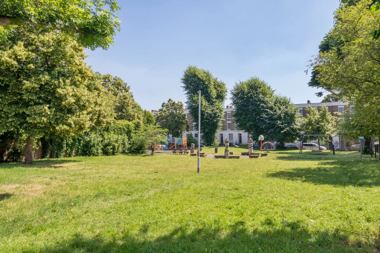 Lorrimore Square, Walworth, London, SE17, photo 6