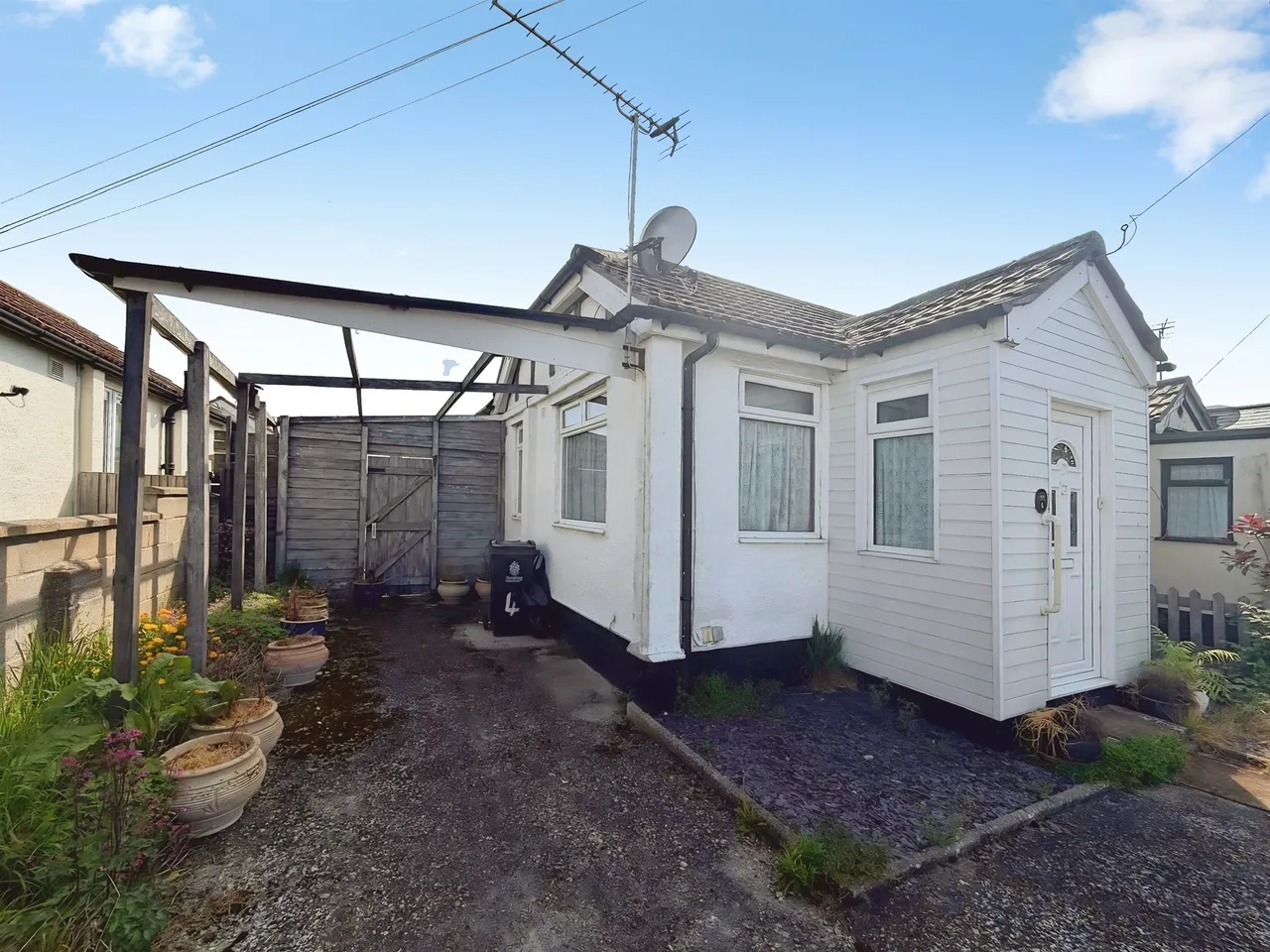 1 bed house for sale — Lavender Walk, Jaywick, Clacton-On-Sea