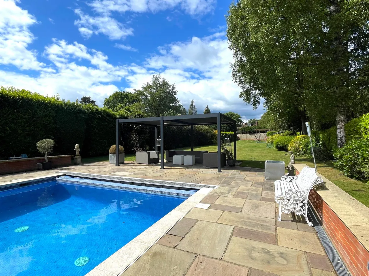 Warren Drive, Kingswood, KT20, photo 30