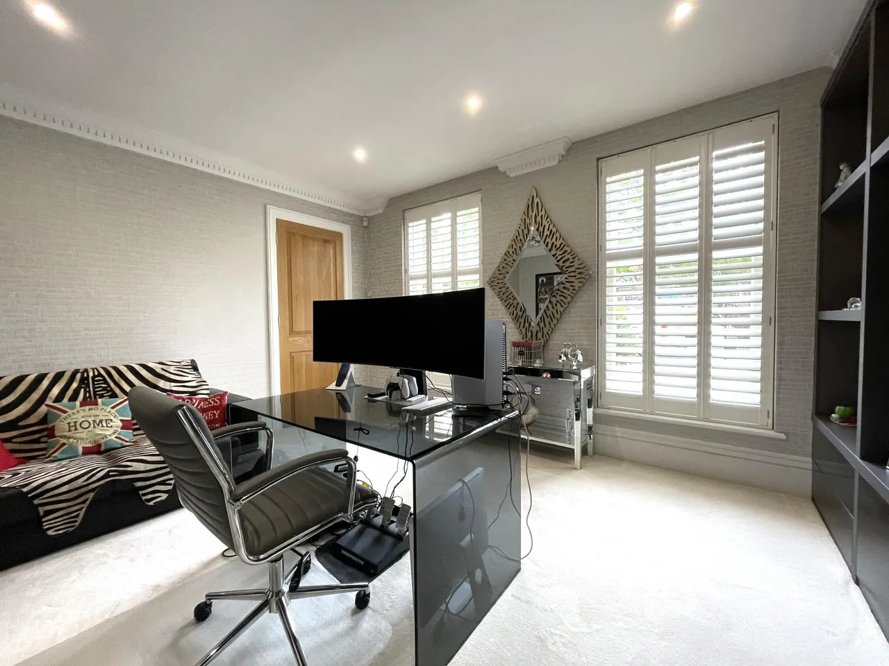 Warren Drive, Kingswood, KT20, photo 13