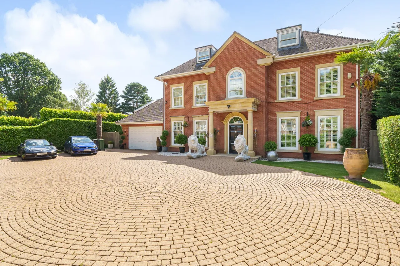 7 bed house for sale, Warren Drive, Kingswood, KT20