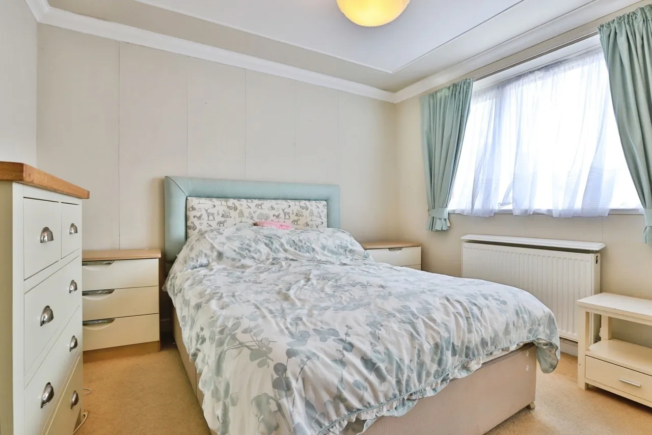 Tedder Road, East Howe, BH11, photo 11