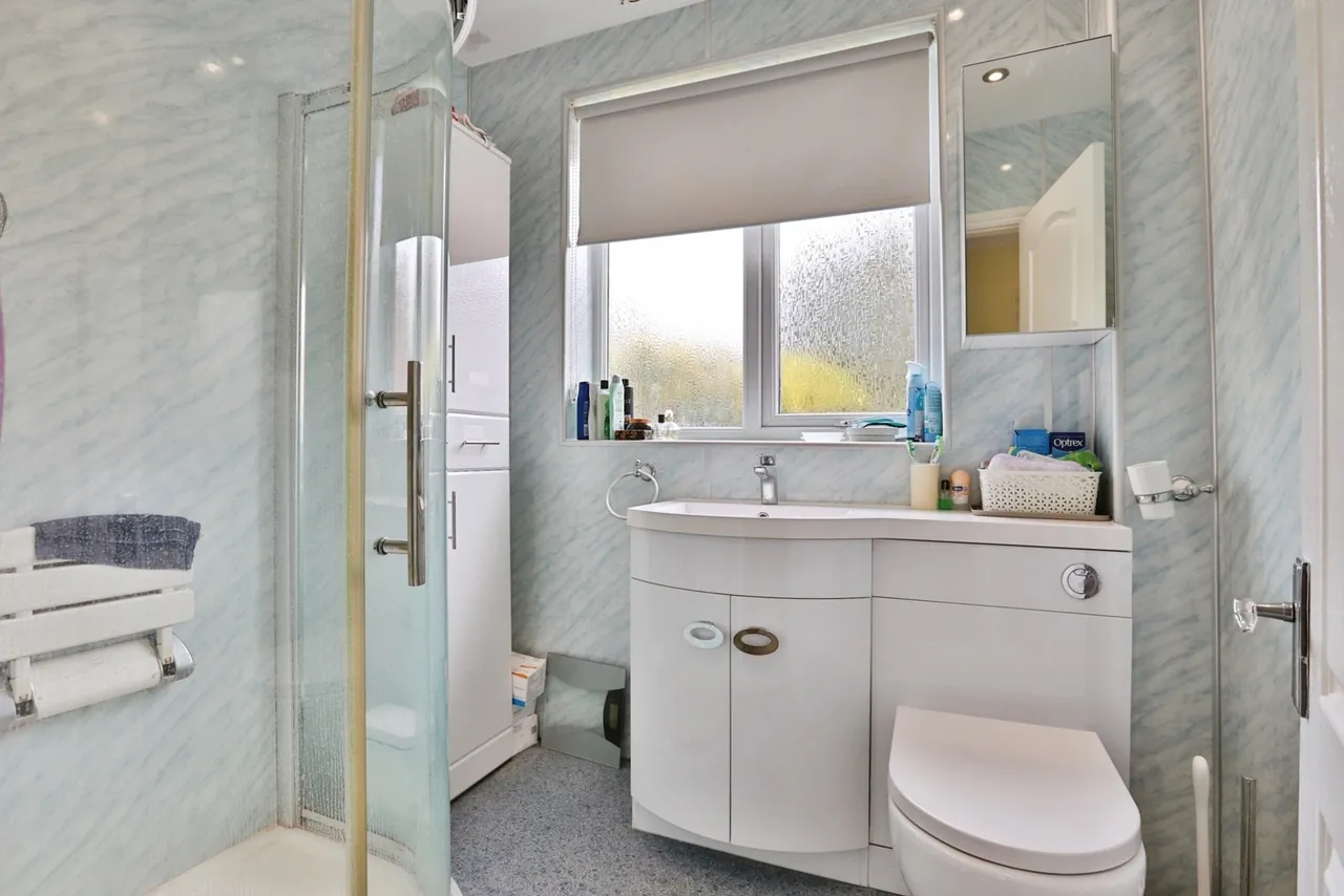 Tedder Road, East Howe, BH11, photo 16