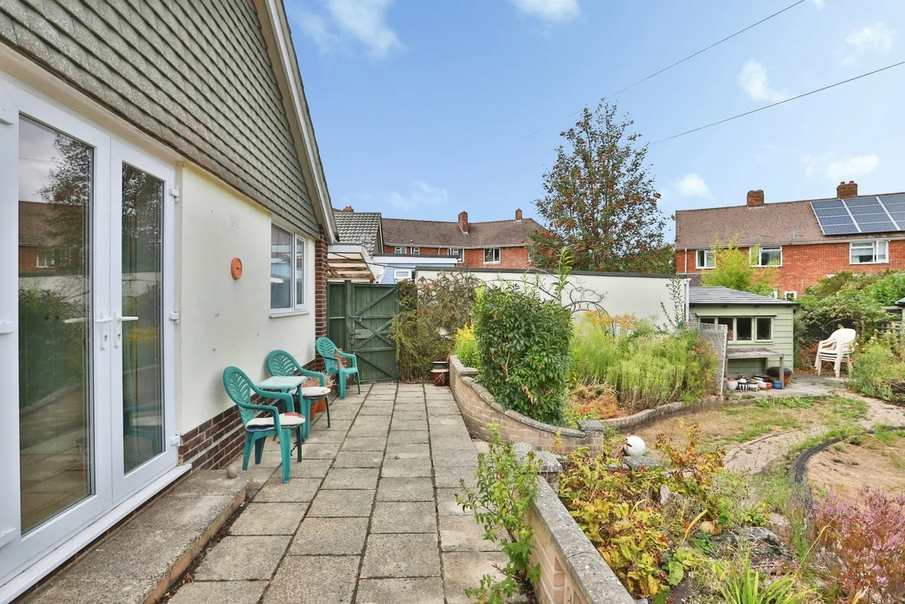 Tedder Road, East Howe, BH11, photo 17