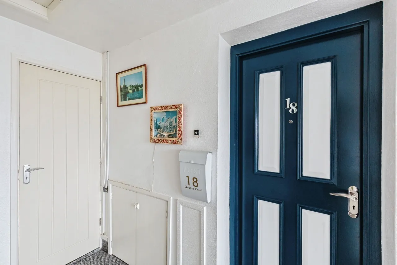 Queens Promenade, Bispham, FY2, photo 16
