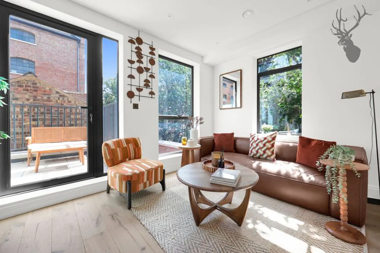 3 bed house for sale, Morris Road, London, E14