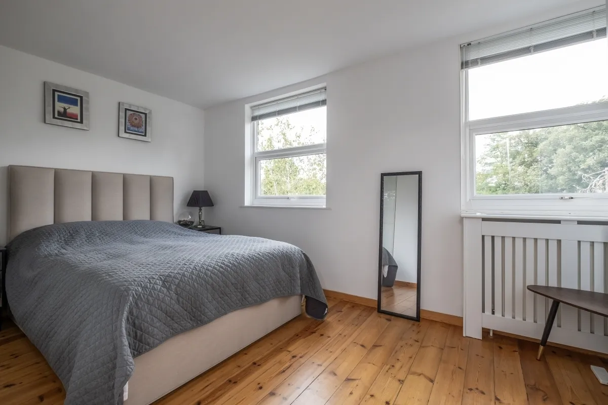 Meadow Close Richmond TW10, photo 9