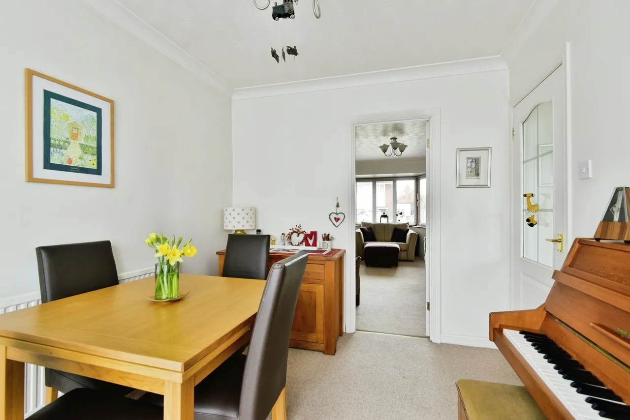 Booth Avenue, Sandbach, Cheshire, CW11, photo 4
