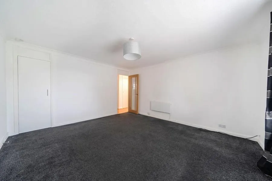 Amersham Hill, High Wycombe, HP13, photo 11