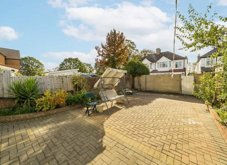 Norbury Avenue, Thornton Heath, CR7, photo 8
