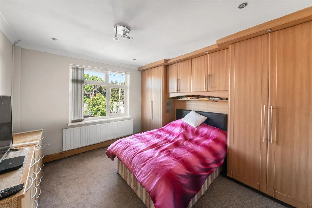 Hogarth Gardens, Hounslow, photo 10