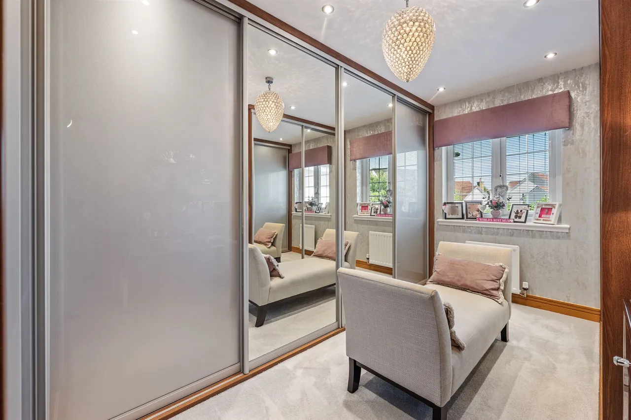 Baroness Drive, Thorntonhall, photo 17