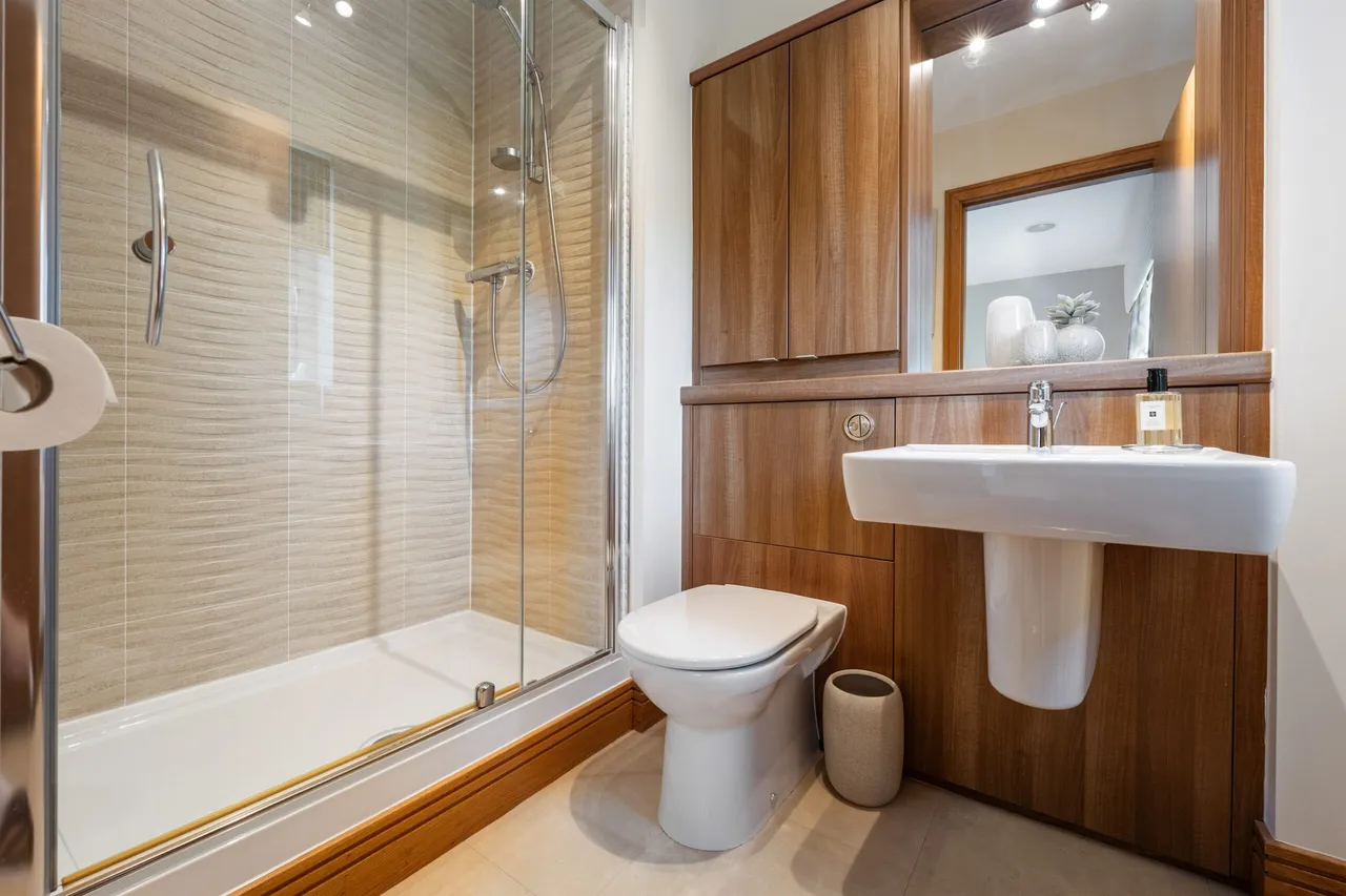 Baroness Drive, Thorntonhall, photo 26