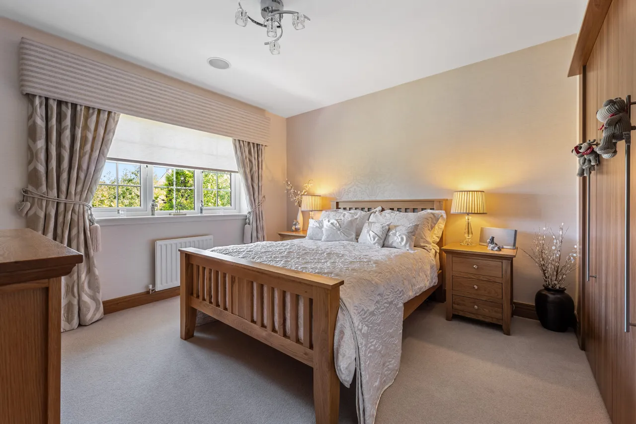 Baroness Drive, Thorntonhall, photo 20