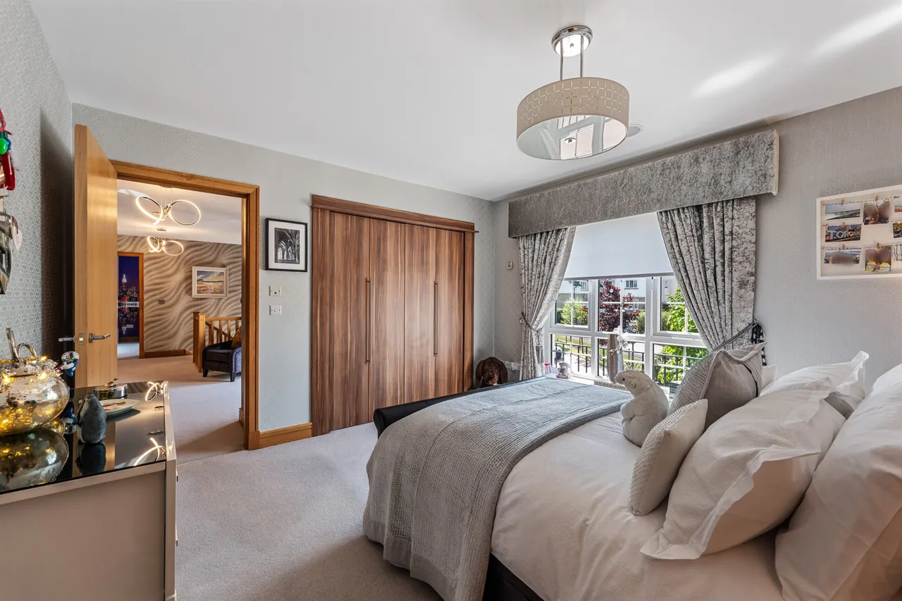 Baroness Drive, Thorntonhall, photo 19