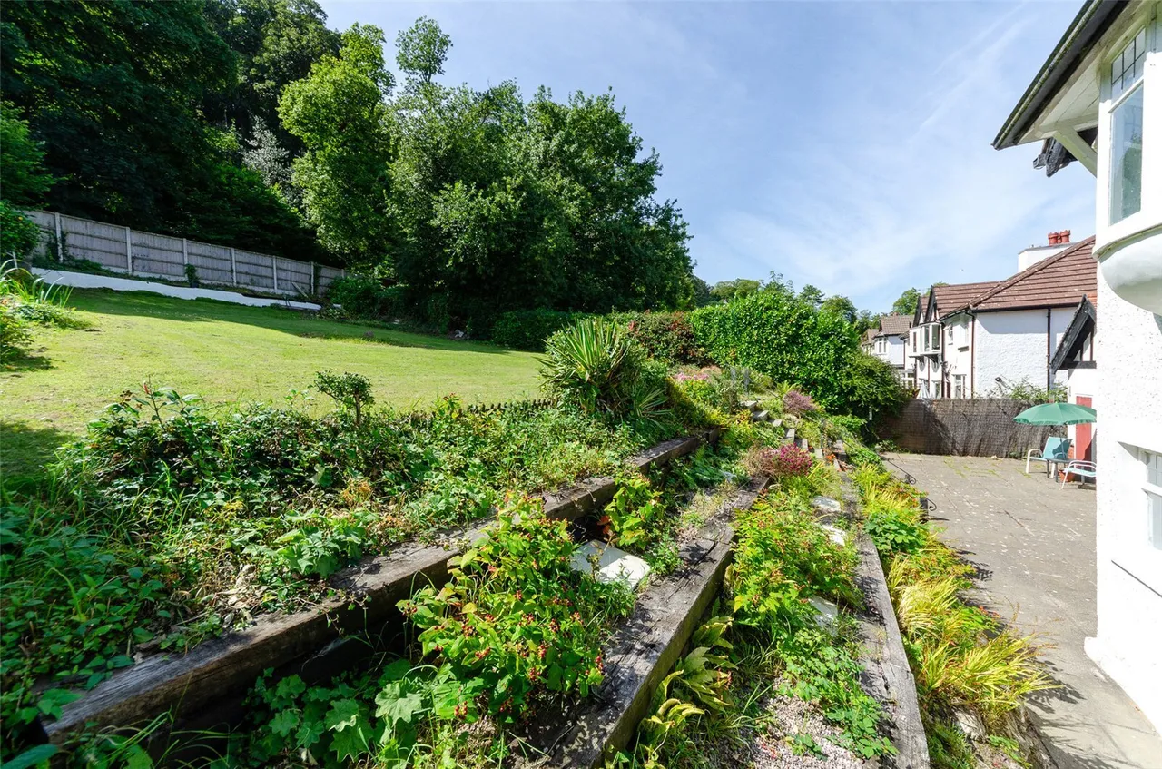 Ael Y Bryn Road, Colwyn Bay, LL29, photo 24