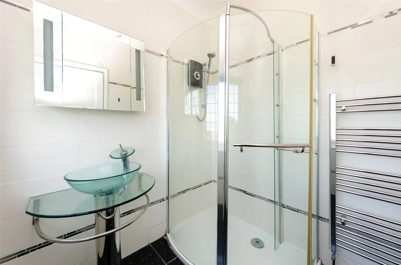 Ael Y Bryn Road, Colwyn Bay, LL29, photo 18