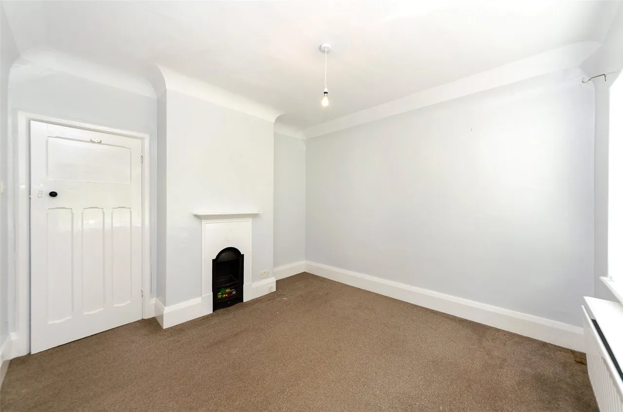 Ael Y Bryn Road, Colwyn Bay, LL29, photo 16