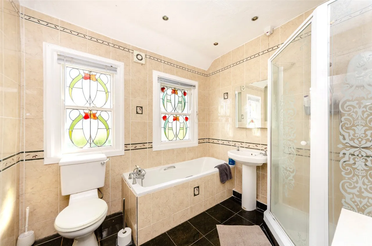Ael Y Bryn Road, Colwyn Bay, LL29, photo 11