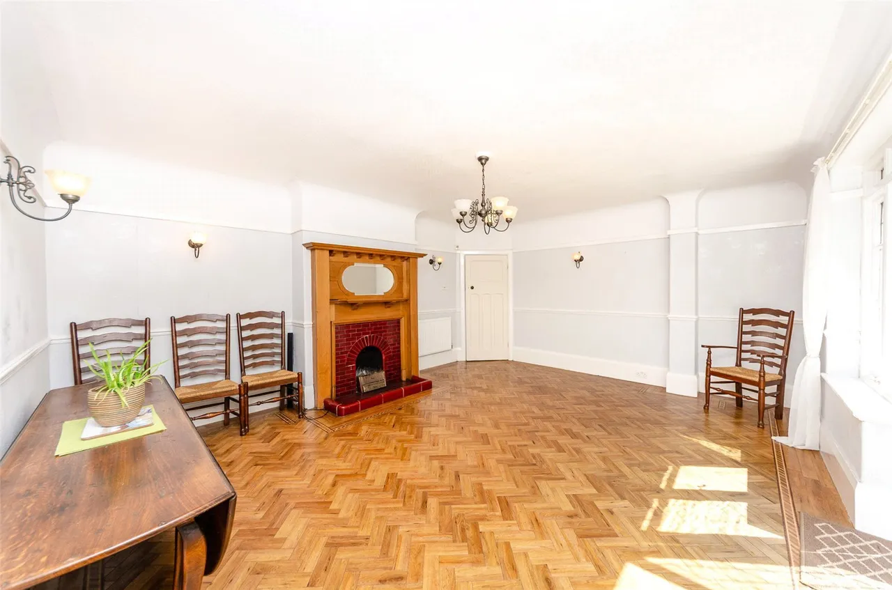 Ael Y Bryn Road, Colwyn Bay, LL29, photo 5