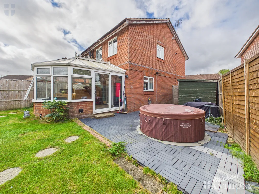 Eeles Close, Aylesbury, HP19, photo 14