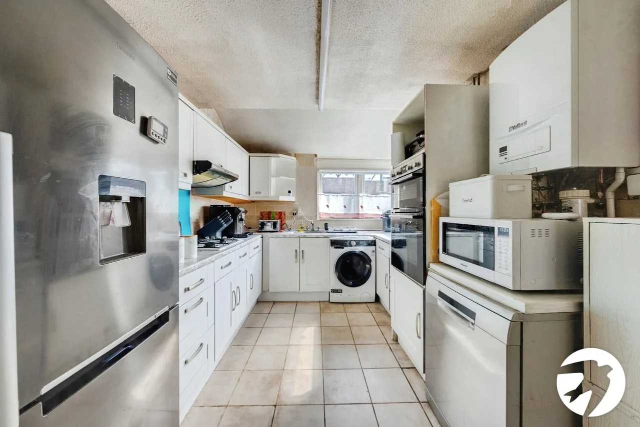 Whimbrel Close, London, SE28, photo 3