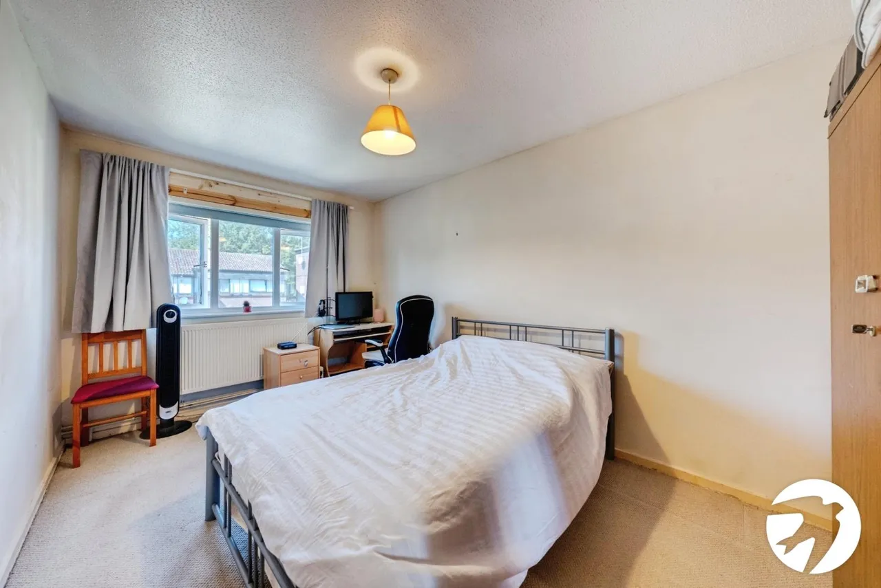 Whimbrel Close, London, SE28, photo 7