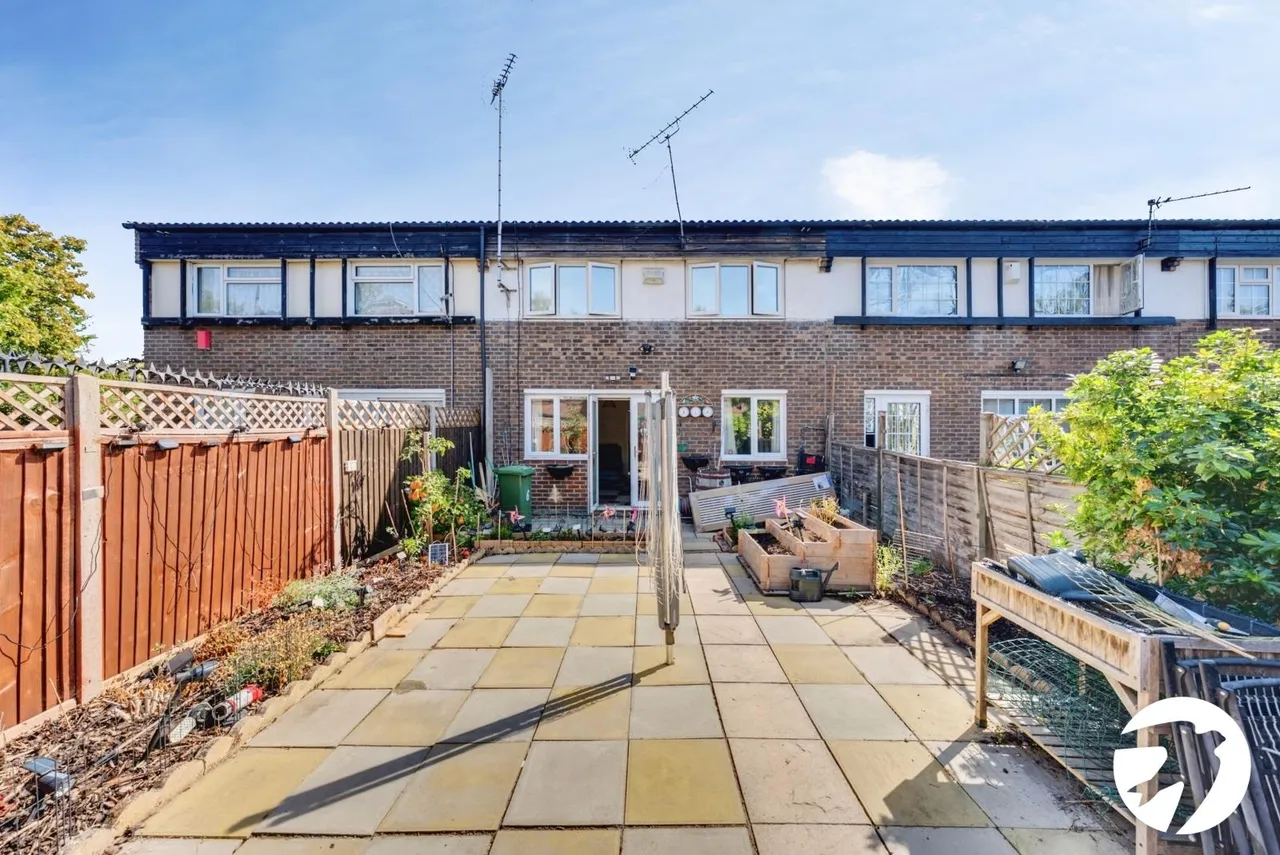 Whimbrel Close, London, SE28, photo 5