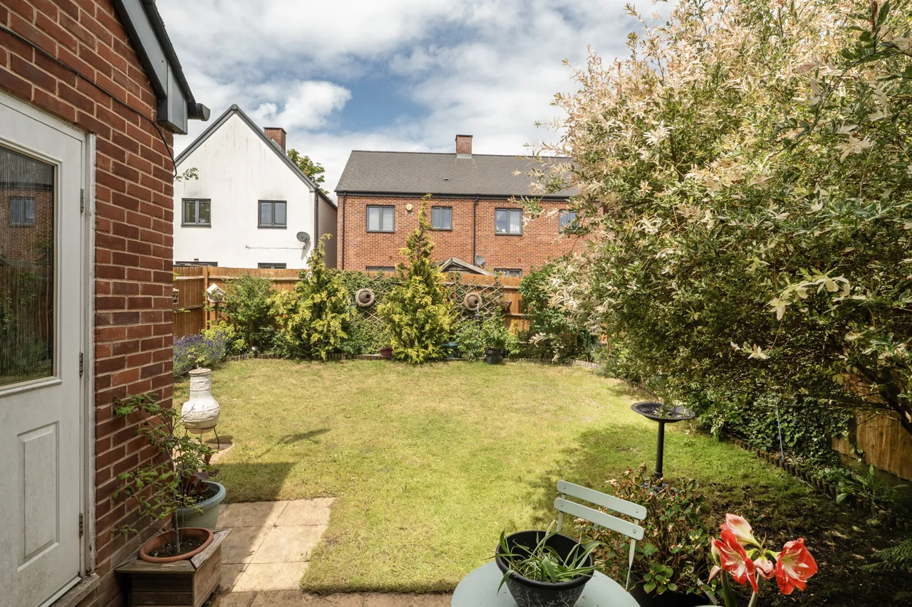 Brand Avenue, Uxbridge, UB10, photo 10