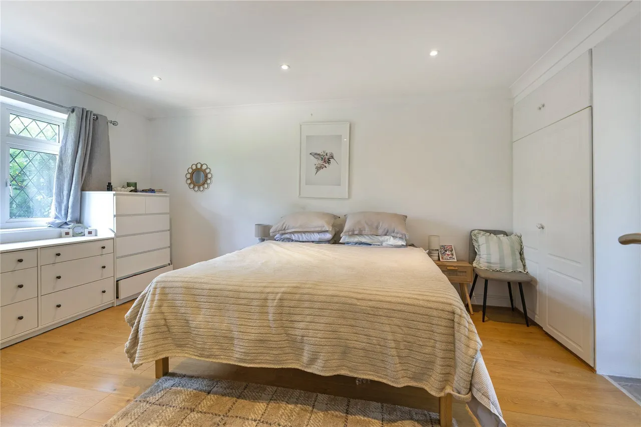Brooklands Road, Weybridge, KT13, photo 9