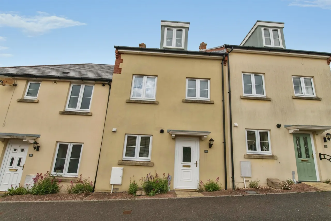 3 bed house for sale — Dukes Way, Axminster