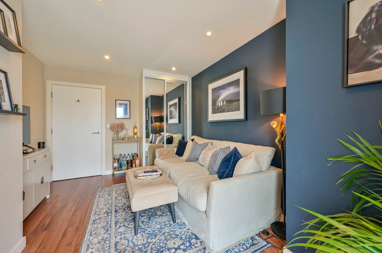 11 Severn House, 19 Enterprise Way, London, photo 10