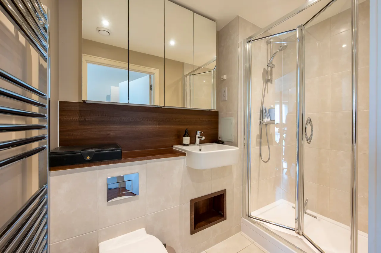 11 Severn House, 19 Enterprise Way, London, photo 11
