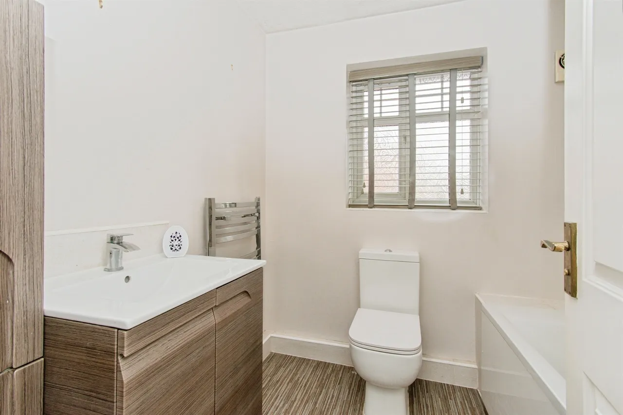 Greenbank Close, Whitwood, Castleford, photo 7