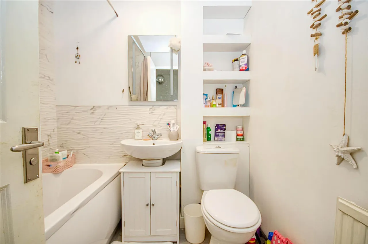 Brookside Way, West End, SO30, photo 10